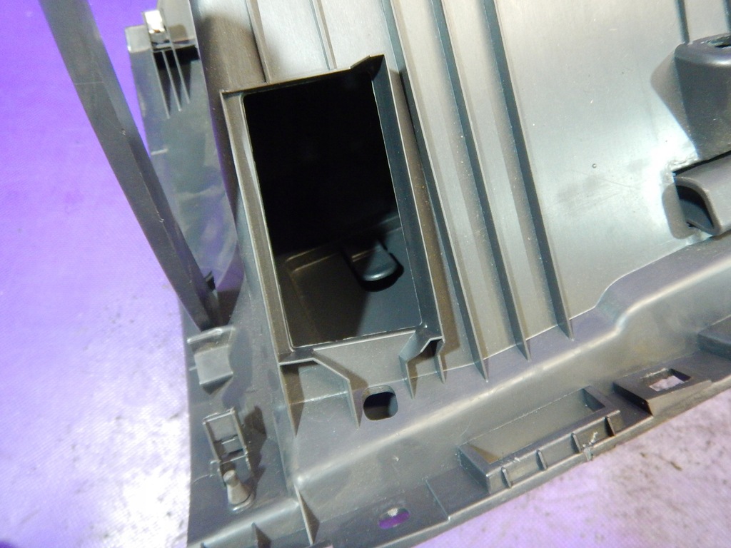 фото №4, Renault clio iii 3 05-09 бардачок пассажира