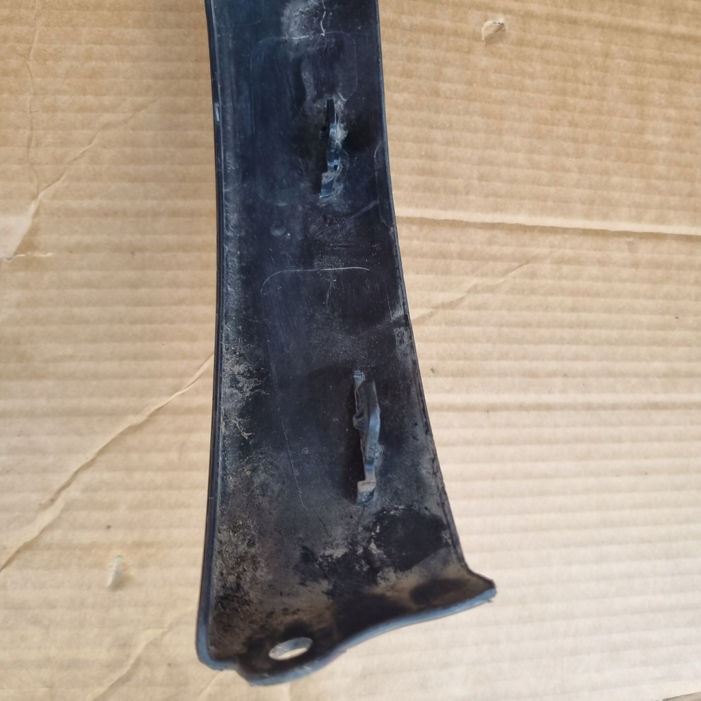 фото №12, Toyota yaris cross молдинг накладка крила права задня 75605-k2011