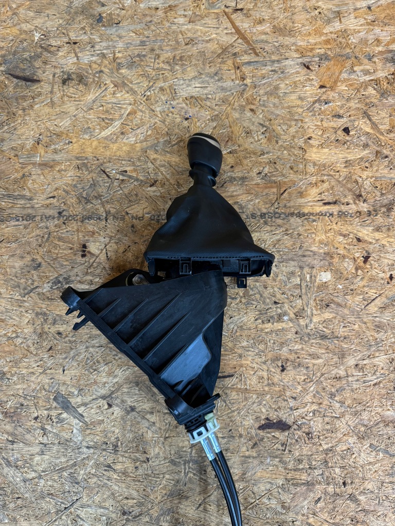 фото №1, Домкрат переключения передач ручка чехол renault scenic iv 341044453r