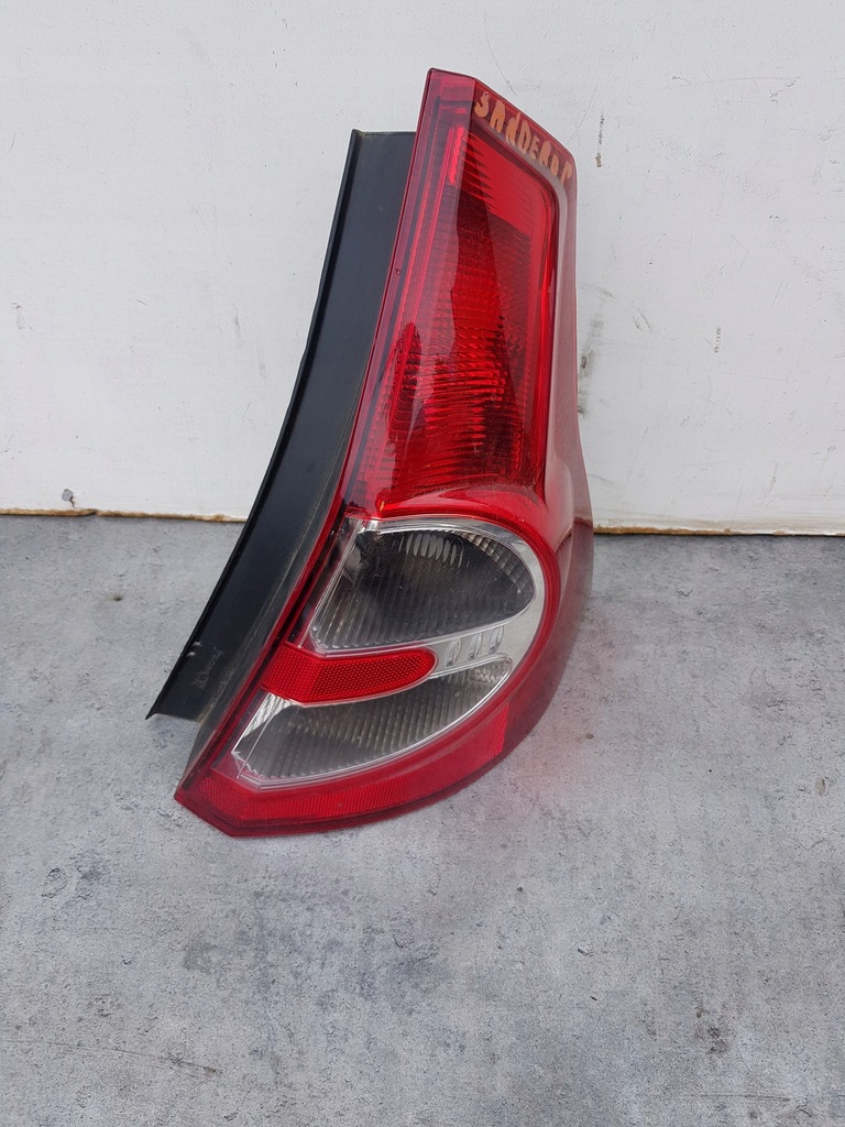 фото №1, Лампа правый задняя dacia sandero i 8200734824