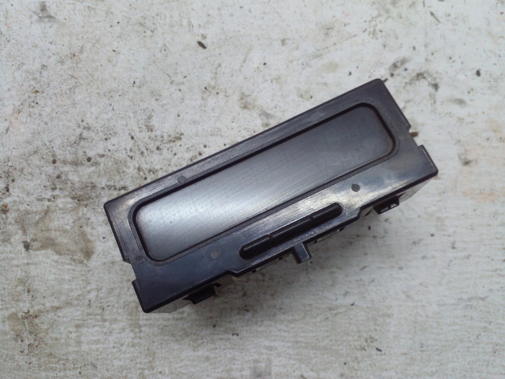 фото №1, Дисплей екран renault scenic i p8200028364a