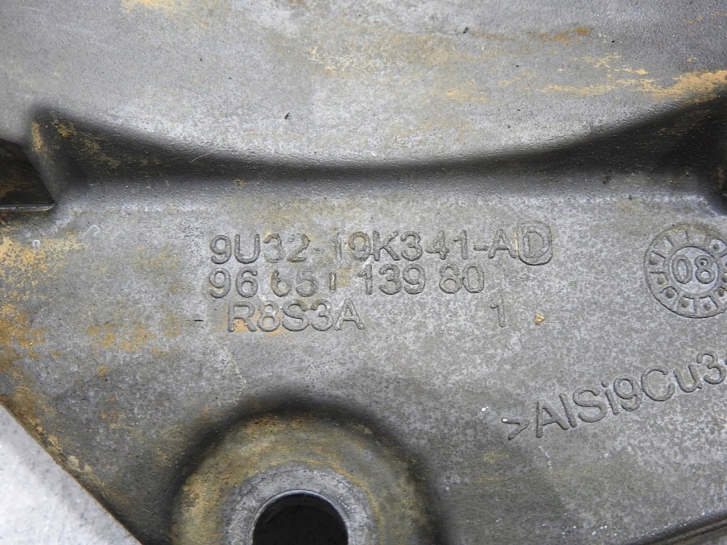 Кронштейн основание генератора peugeot 407 3.0 v6 hdi с Разборки