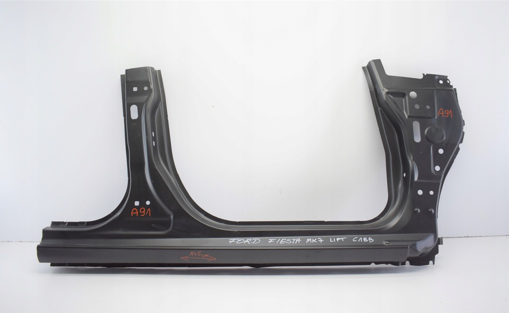 фото №1, Ford fiesta mk7 lift порог правый обшивка блок двигателя