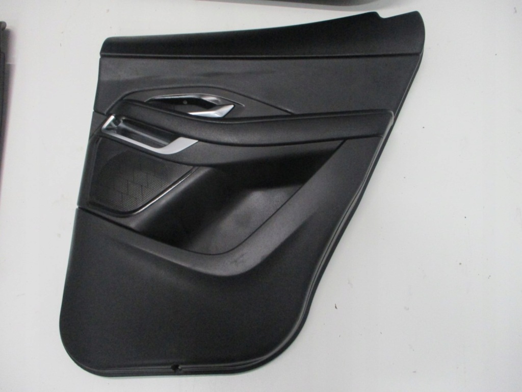 Обивка дверь jaguar e pace 18r epace в Украине