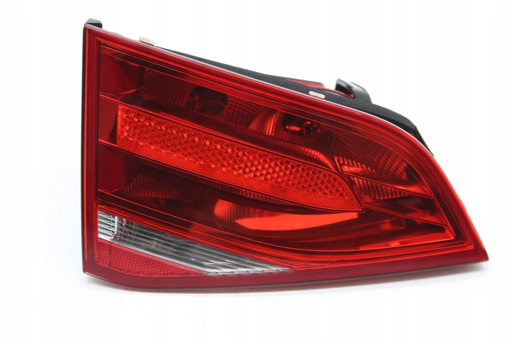 фото №1, Audi a4 b8 лампа кришки задня