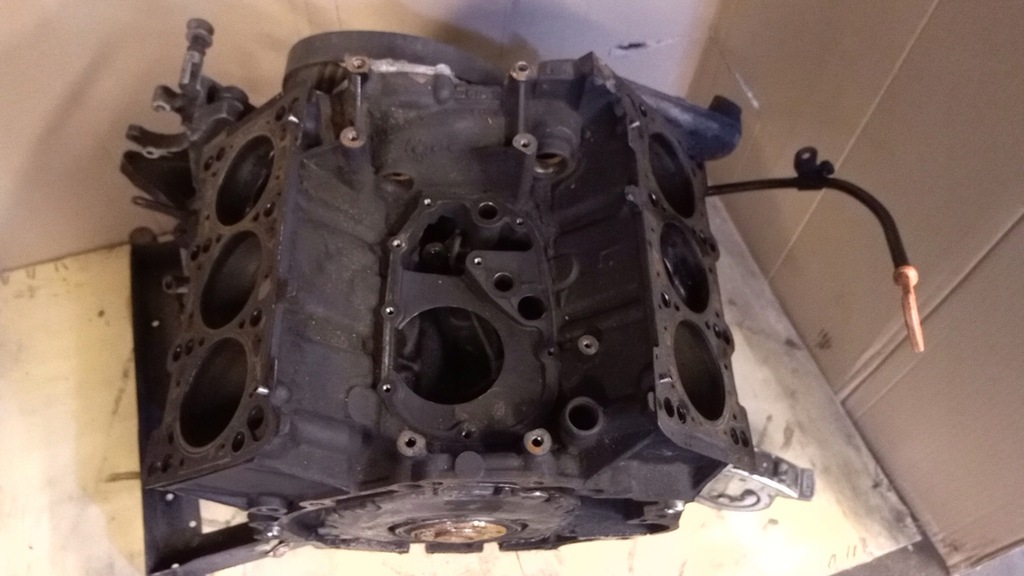 фото №5, Audi a4 b6 2.5 v6 tdi блок двигатель bdg