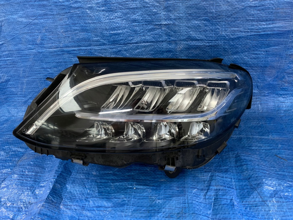 фото №1, Mercedes-benz оригинальный номер a2059067905 лампа led