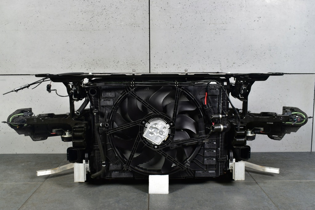 фото №8, Bmw i4 g26 edrive підсилювач передній pas передній радіатор радіатор радар