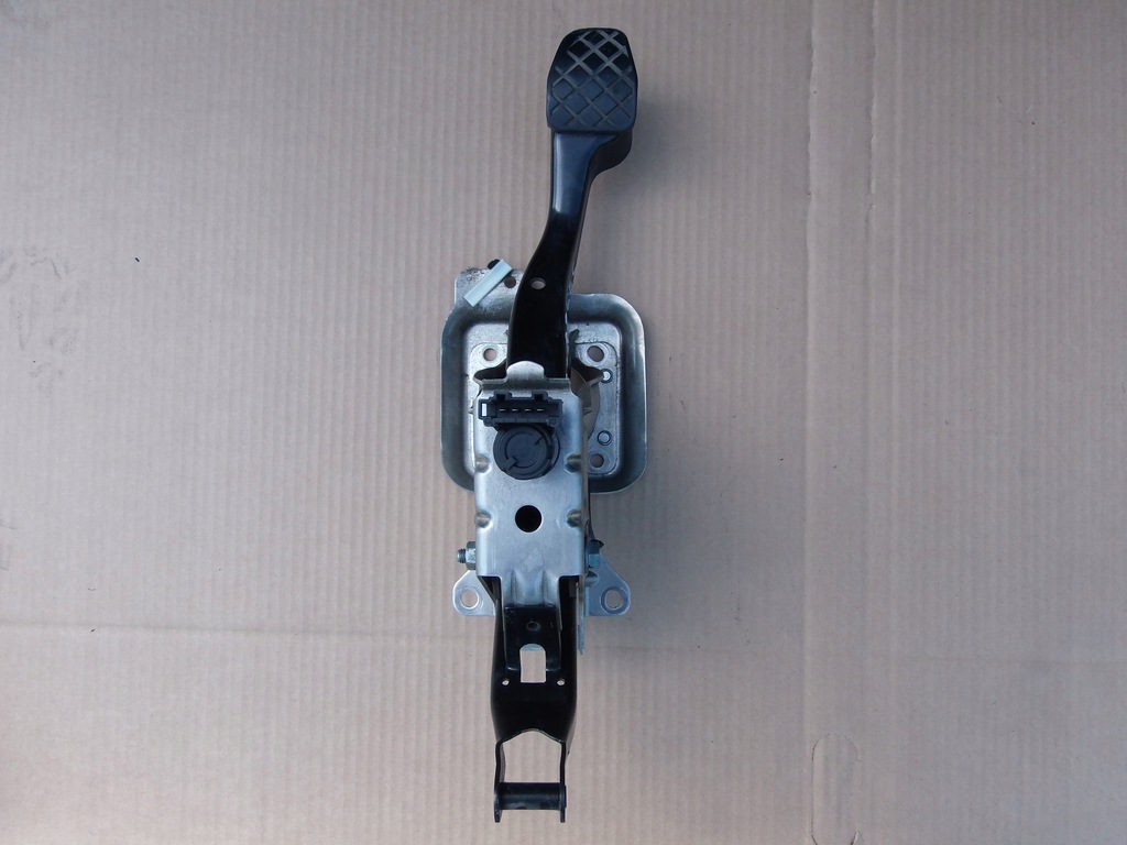 фото №5, Педаль тормоза 1k1721057f audi a3 8p 2.0 tdi 3 дверь