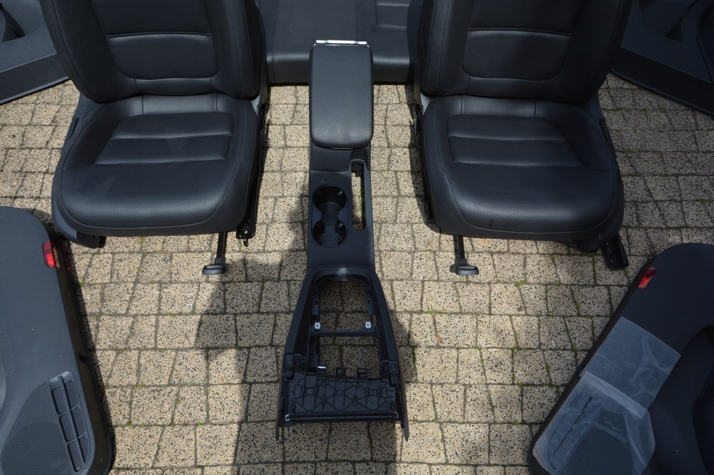 фото №10, Сидіння заднє сидіння обшивки тунель шкіра vw jetta 5c6