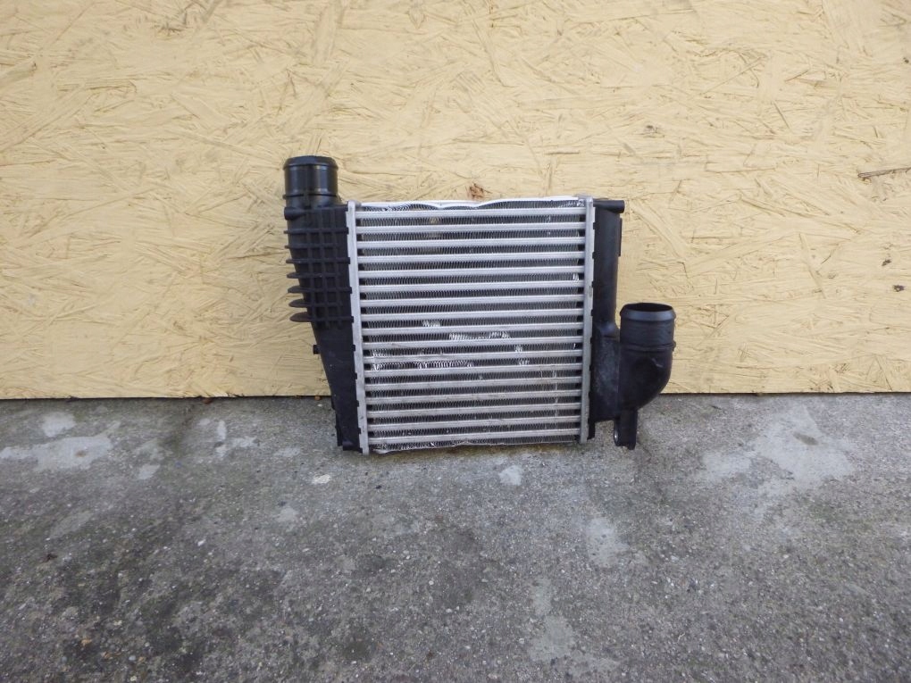 фото №1, Opel corsa combo e 19- интеркулер