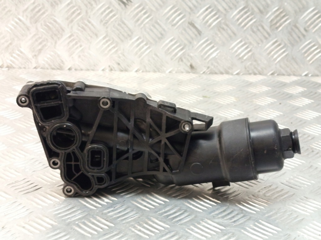 фото №11, Bmw f20 x1 f48 f60 радиатор масла корпус фильтра масла 8585236