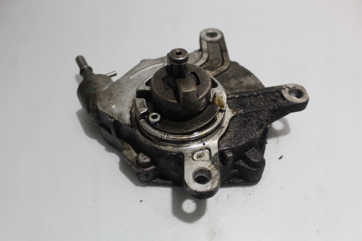 фото №1, Насос вакуум toyota corolla verso e120 2.2d4d