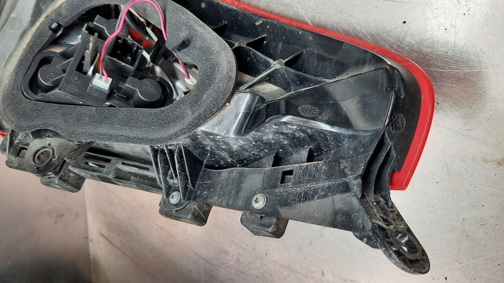 Лампа задня задня ліва 31395844 volvo v40 12-18r Недорого