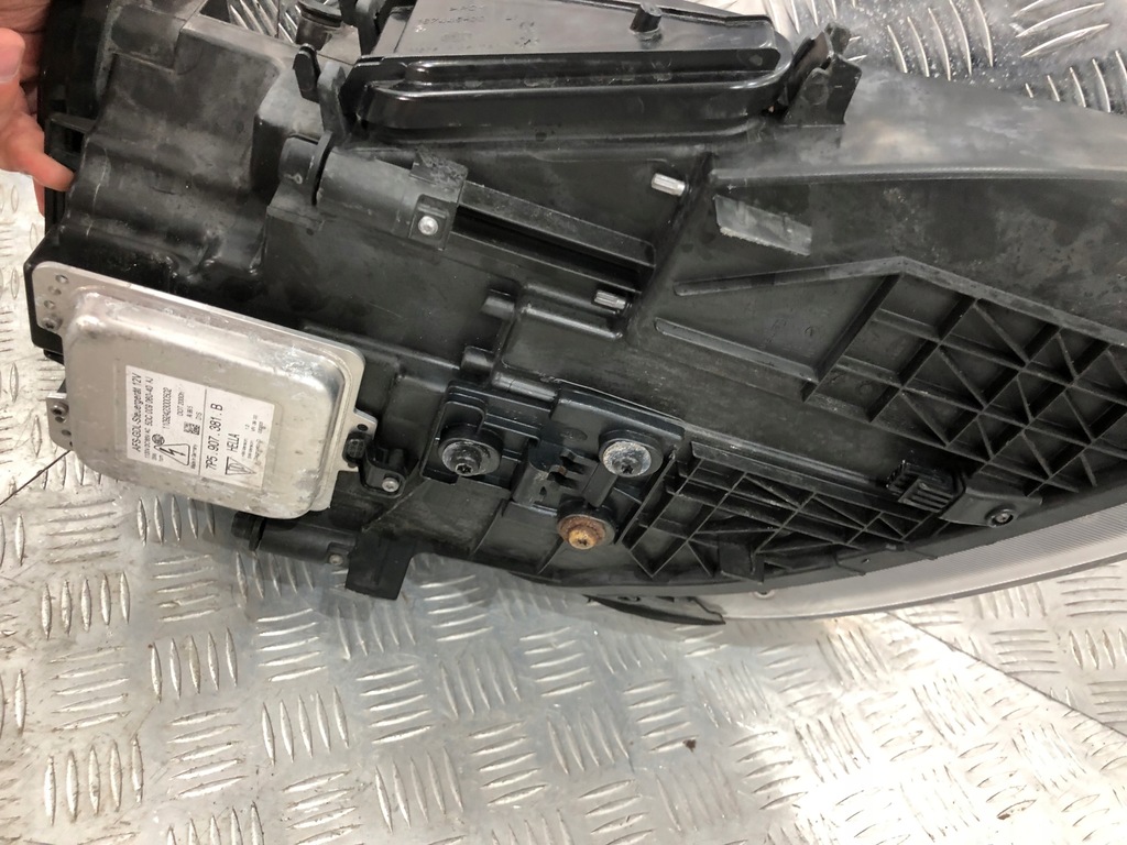 фото №10, Левая правая лампа лампы porsche cayenne 7p5 7p0 полный