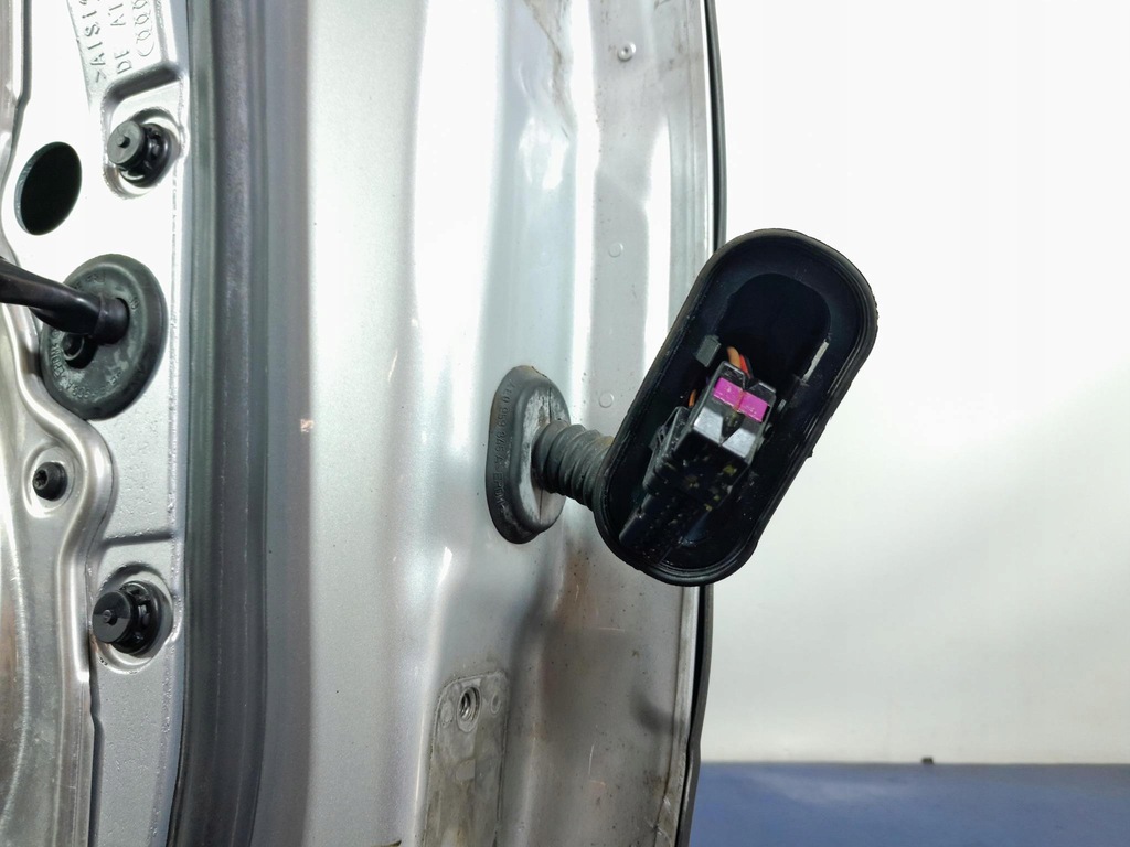 фото №10, Audi a8 d3 long дверь перед левая ly7w