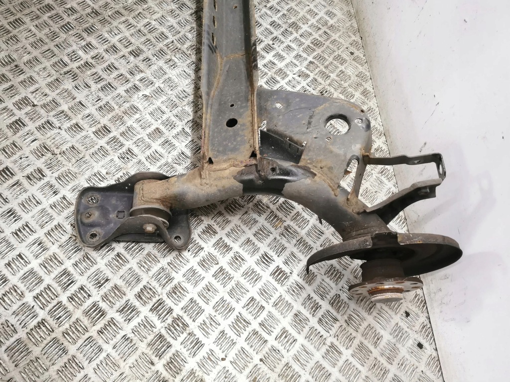 фото №16, Audi q2 - 2017 балка задние