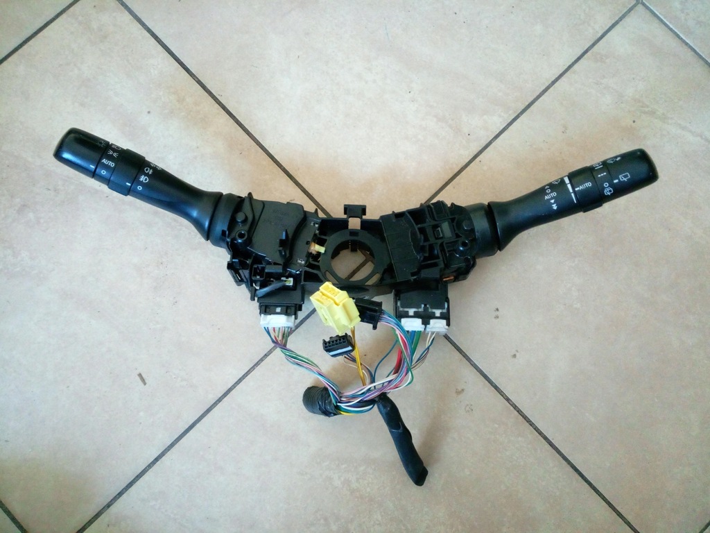 фото №11, Переключатель комбинированный toyota выбор oryg.