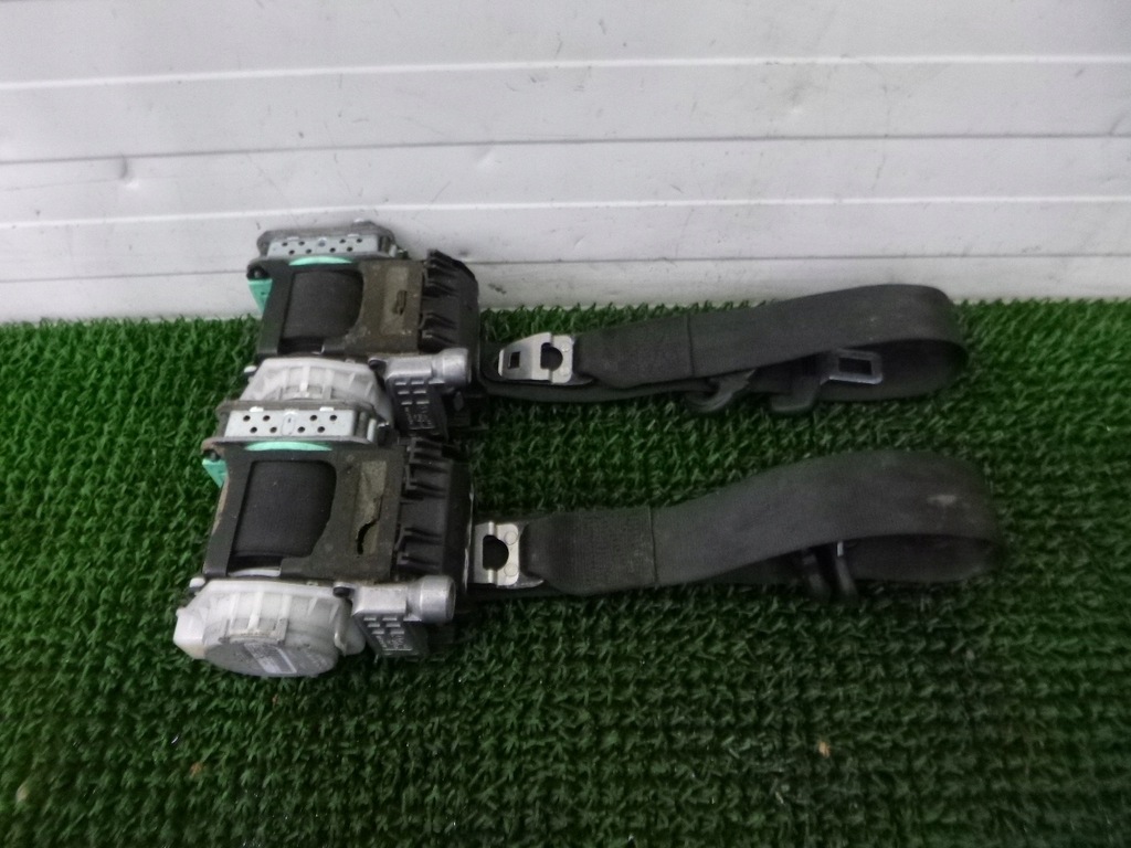 фото №1, Audi a7 4g натягувачі ременів правий лівий комплект оригінальний номер