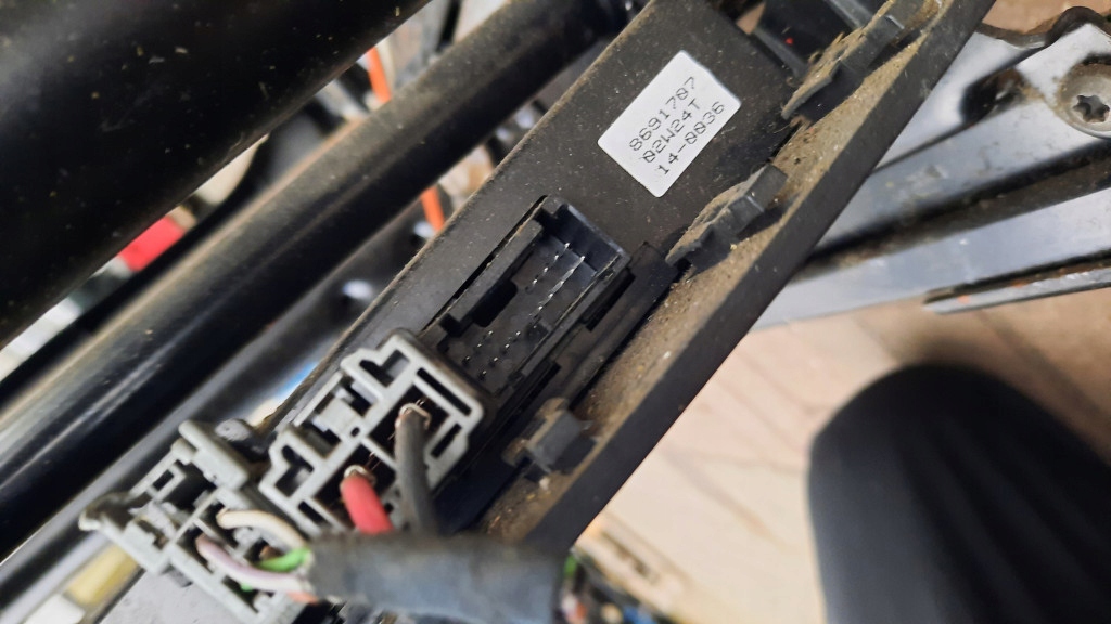 фото №12, Каркас сиденье левый перед 8664226 volvo s80 98-06r