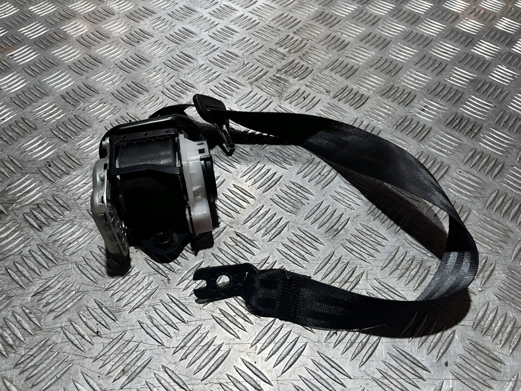 фото №1, Pas безопасности перед правый skoda superb iii 3v 15-