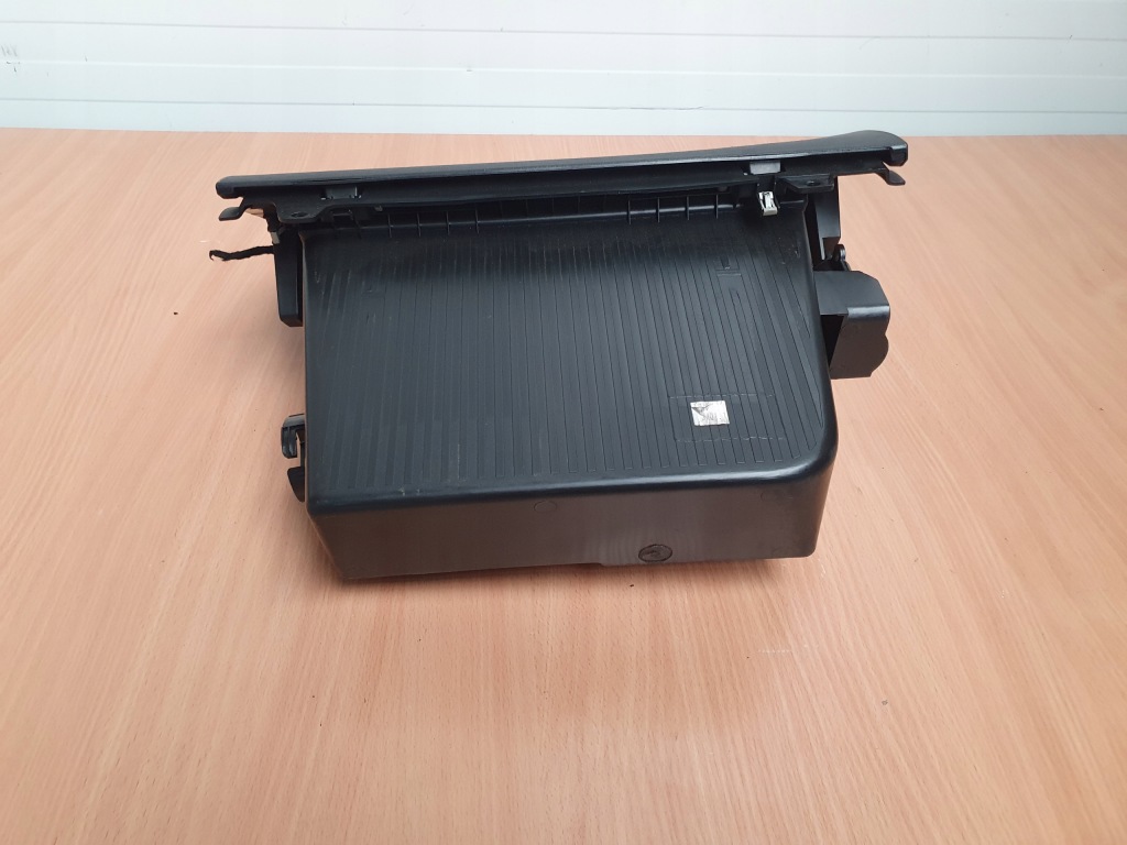 Накладка під  кермо бардачок пасажира peugeot 308 2 t9 Недорого