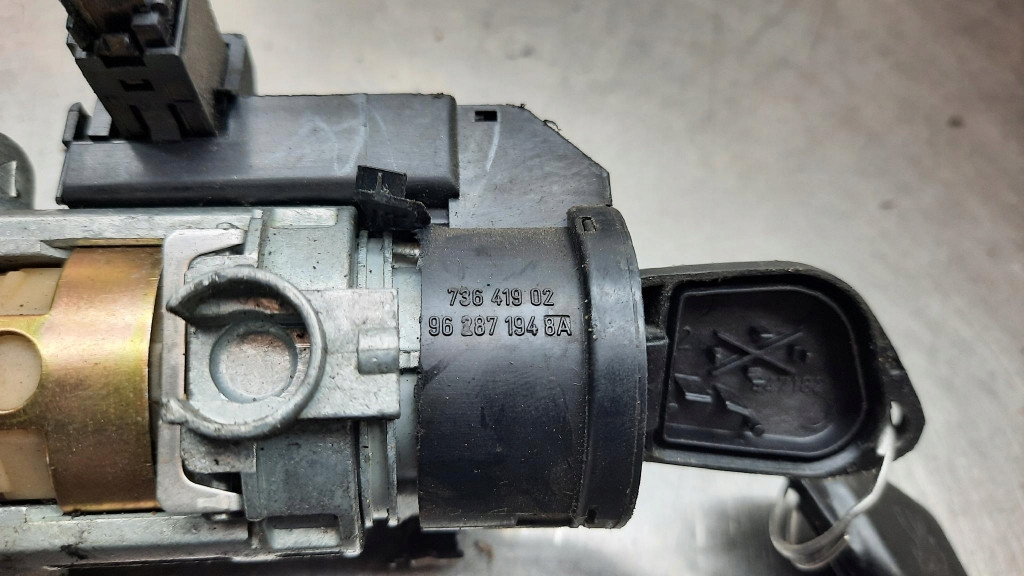 Замок запалювання peugeot 406 1.9d 97r 96287194 Зі Шроту