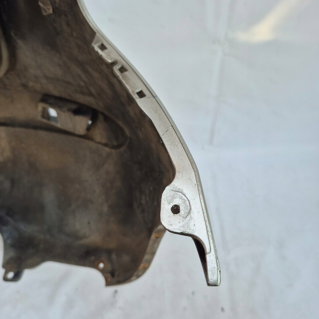 Nissan note e11 06-11 бампер задний задний 850229u040 Оригинал