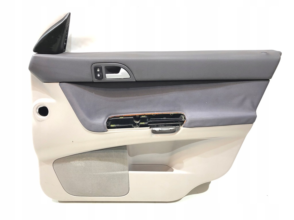 фото №1, Volvo v50 обшивка дверь правый перед 04-12