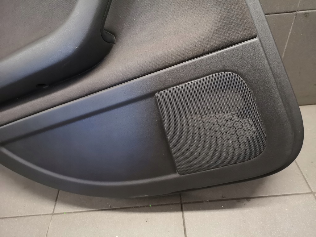 фото №6, Обшивка двері лівий задня audi a4 b7 8e0867305