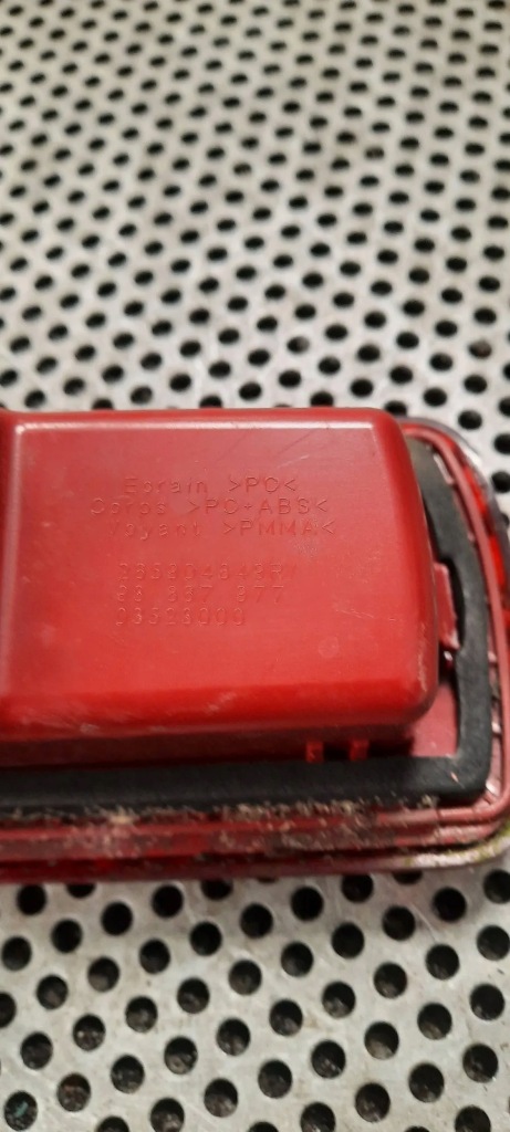 фото №3, Лампа задняя стоп renault trafic 985304848r