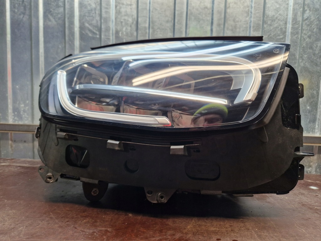 Mercedes glc w253 рестайлинг  full led фара правый  перед Недорого
