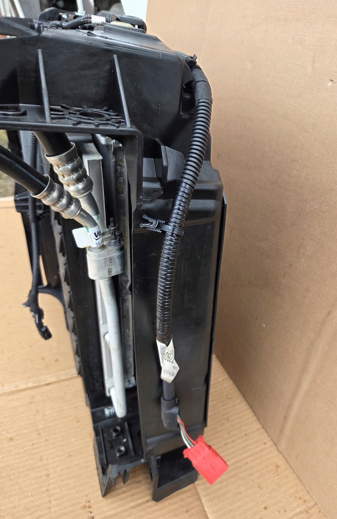 фото №8, Комплект радиатор вентилятор pas передний шторка citroen c4 iii e-c4 e-c4x