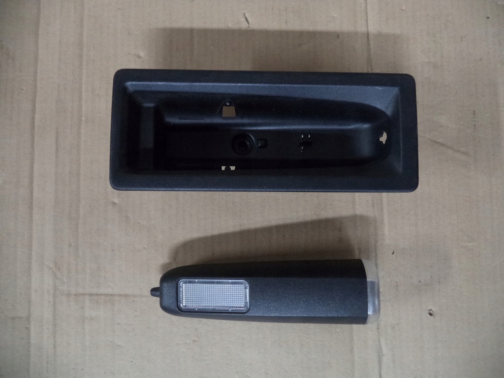 фото №1, Citroen ds4 12r фонарик багажника зарядное устройство