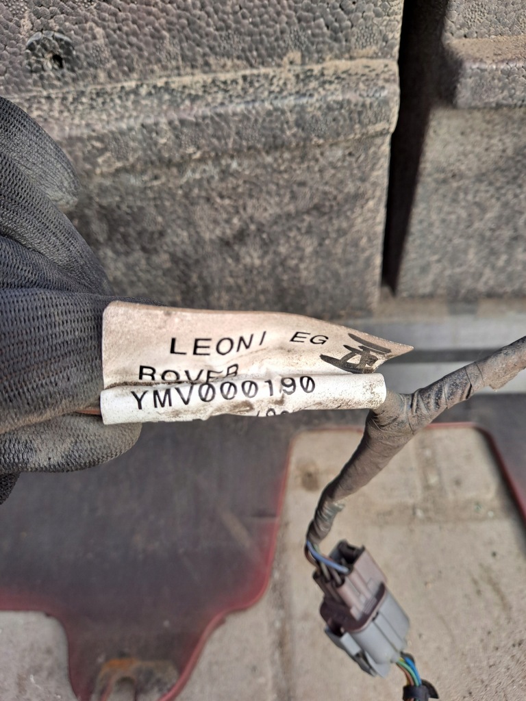 Бампер задний  задний kompletny rover 75 sedan рестайлинг Оригинал