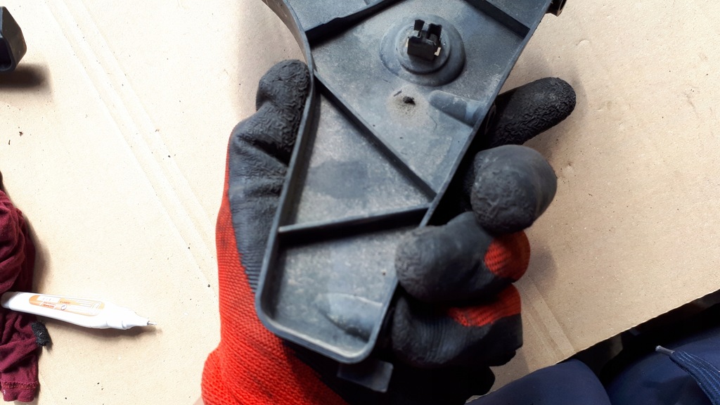 фото №10, S7 4g a7 напрямна бампера лівий задня 4g8807453a