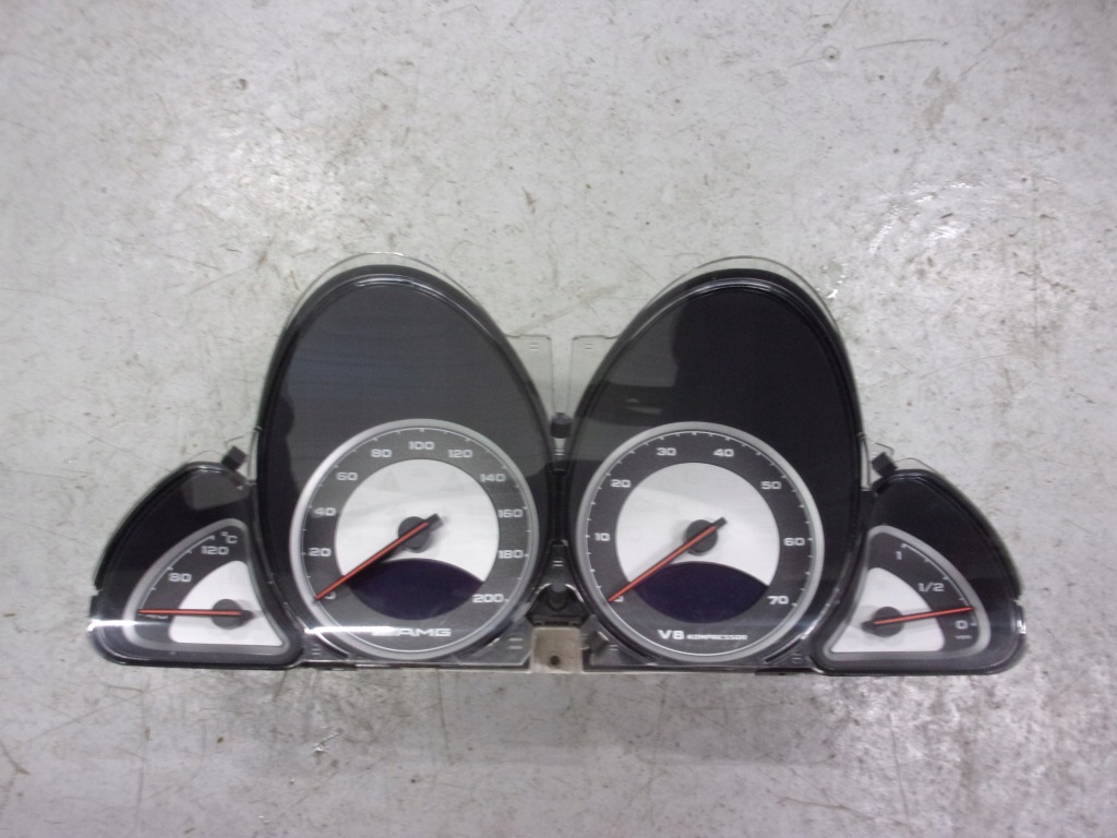 Купить Mercedes r230 sl 230 55 amg счетчик приборная панель a2305406811