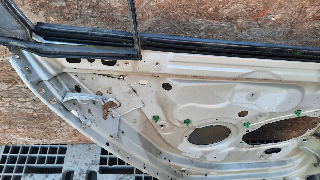 фото №3, Рама рамка дверь правый задняя volkswagen golf v 07r