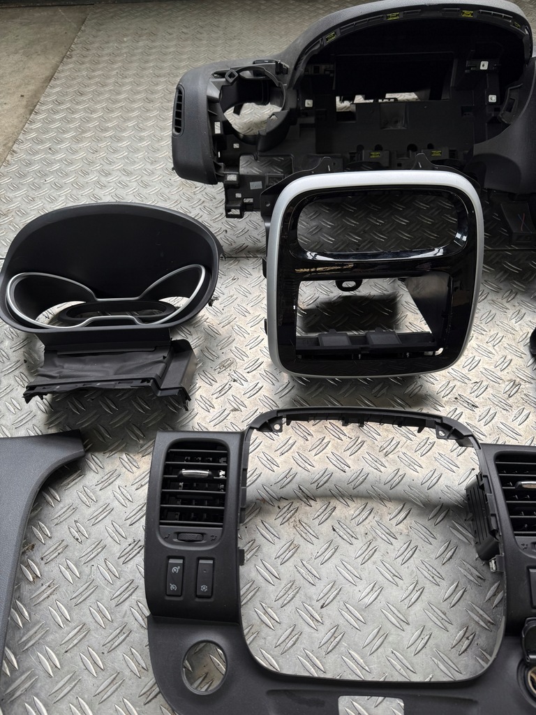 фото №6, Trafic iii 15- консоль панель приладів приладова панель приладів