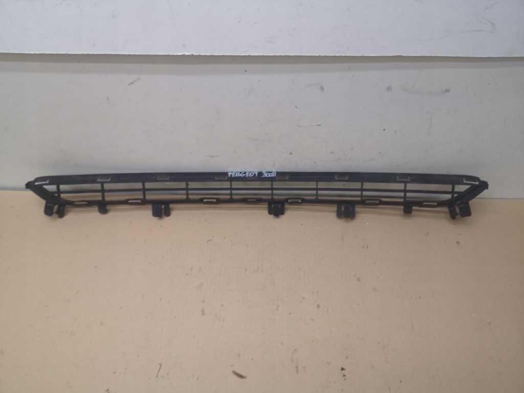 фото №6, Решётка средняя бампер перед peugeot 3008 i lata 09-12 przed lift