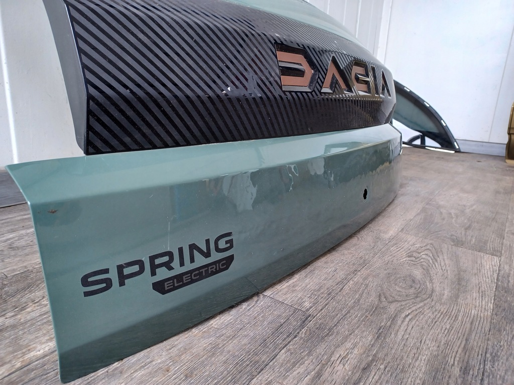 фото №9, Крышка багажника задняя задняя -------- dacia spring lift 2024-