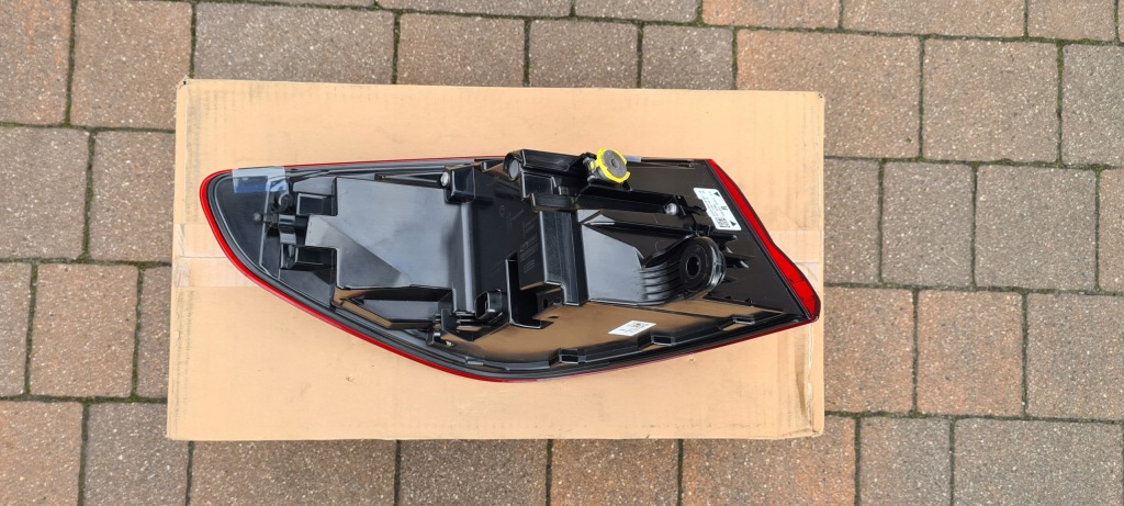 Лампа задня права full led bmw 1 f40 19 - 23 r. оригінал Ціна