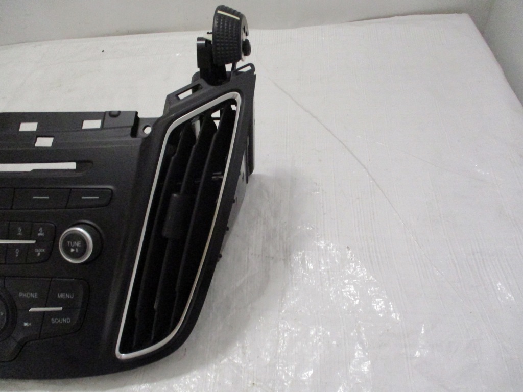 фото №3, Ford focus mk3 панель радио f1et18k811bd