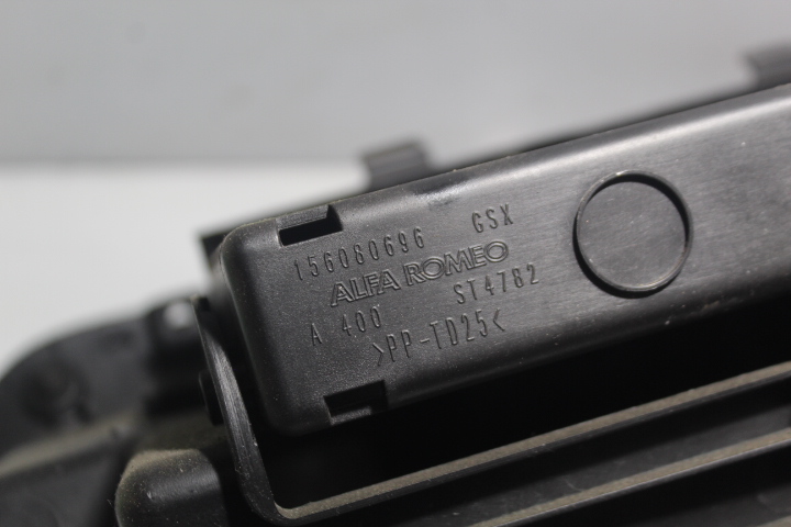 фото №3, Бардачок пассажира alfa romeo mito