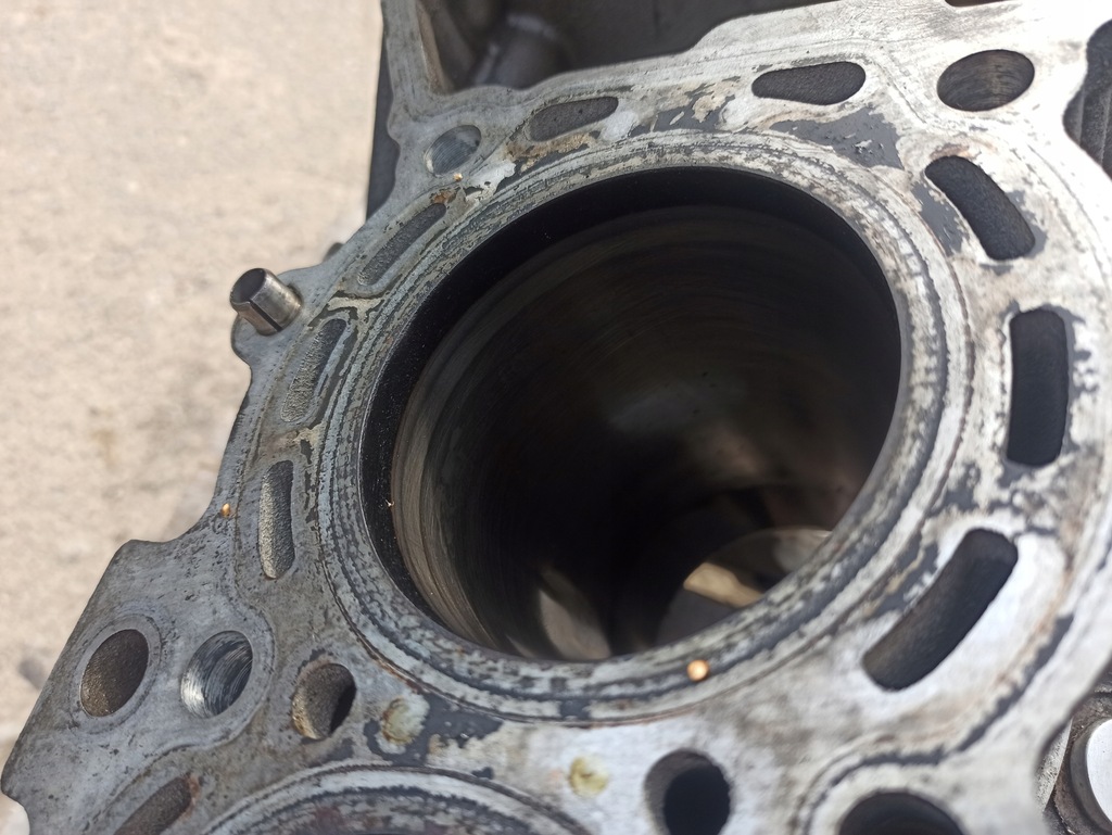 фото №9, Блок двигуна mercedes 3.0cdi v6 a642 om642