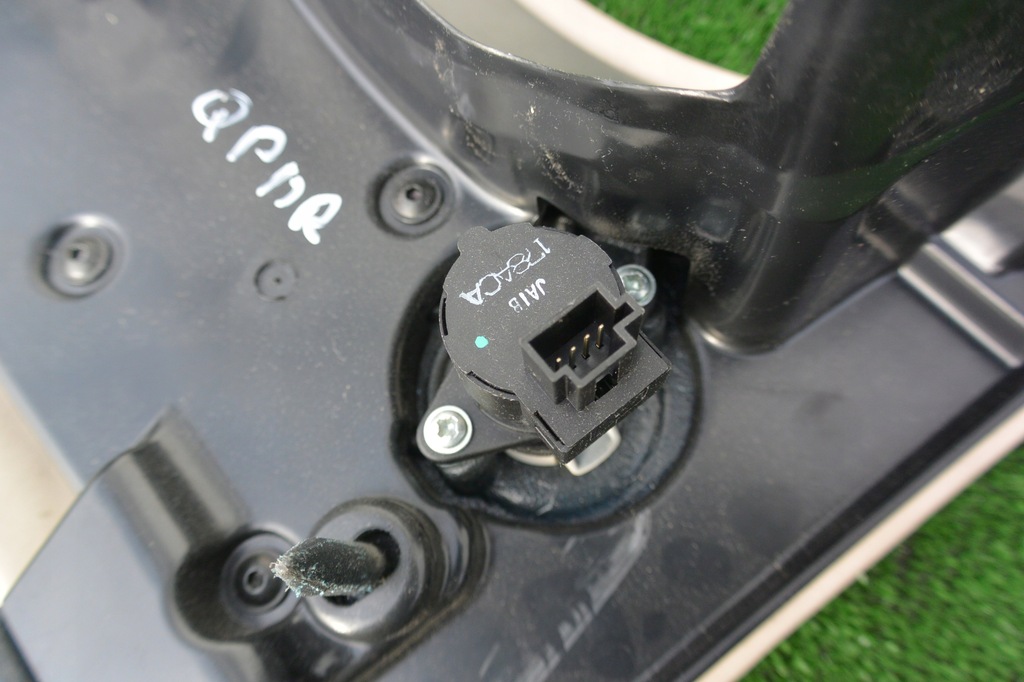 фото №7, Заглушка консоли maserati quattroporte vi uk