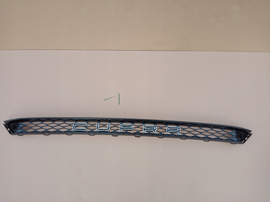 фото №1, Seat ateca cupra решётка бампера перед 2018r