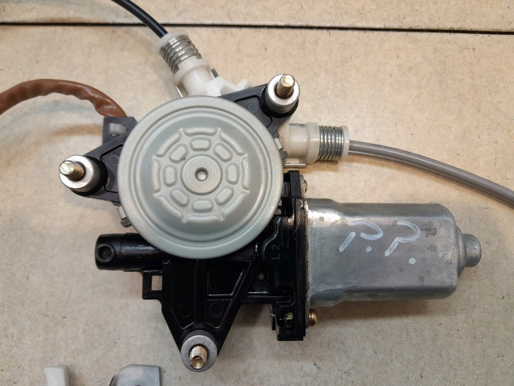 фото №7, Подъемник стекло правый перед mazda premacy 2.0 ditd