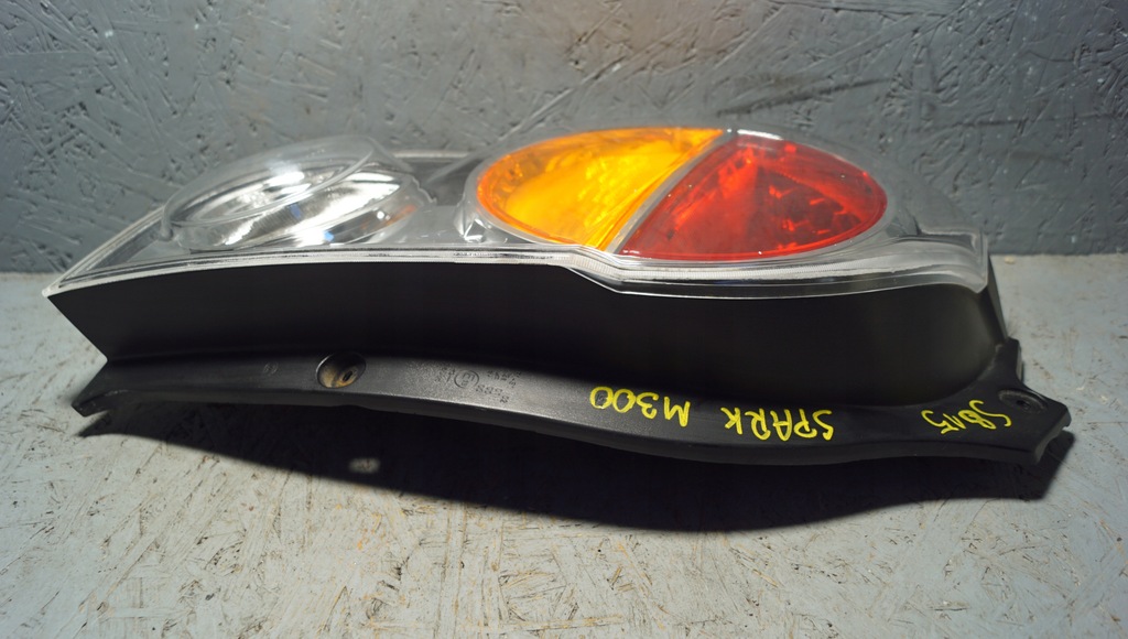 фото №10, Лампа лівий задня chevrolet spark iii m300