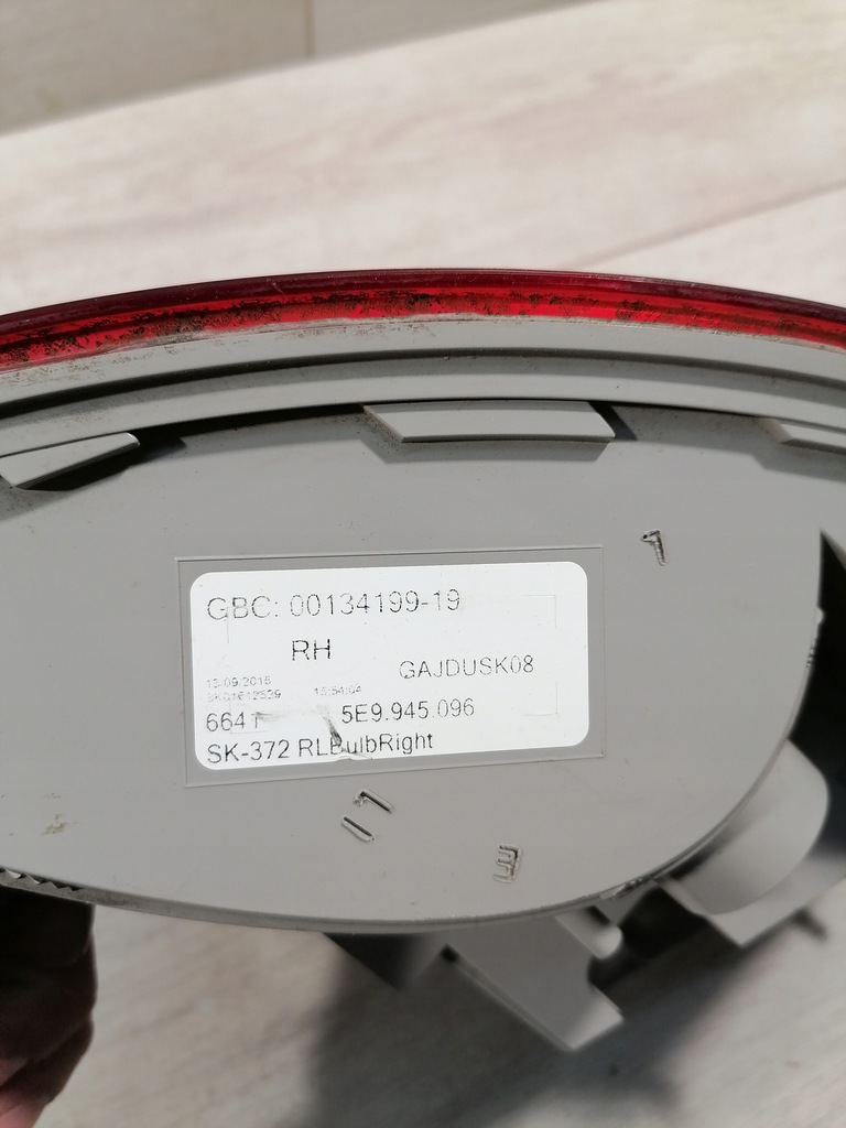 фото №9, Octavia kombi iii лампа правый задняя 5e9945096